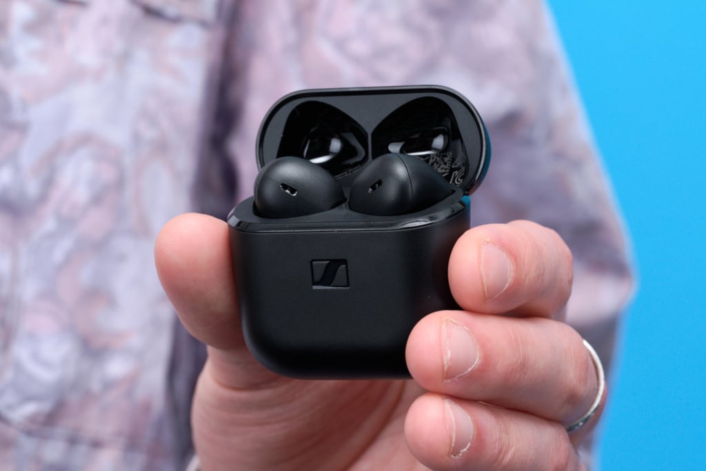 Sennheiser Accentum Open – In der Hand