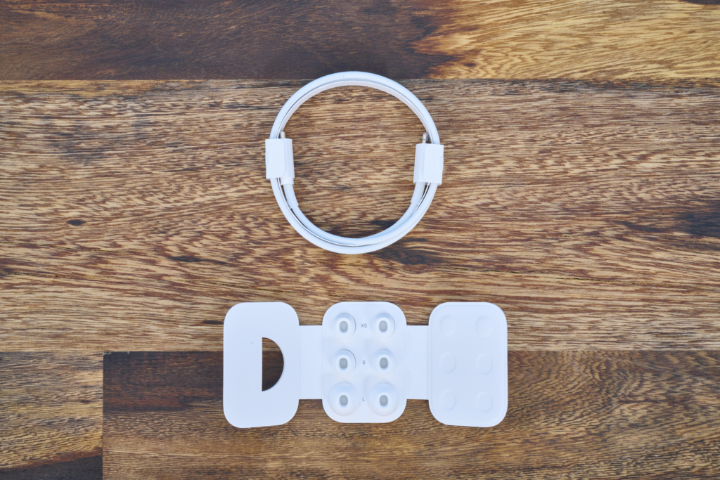 Apple AirPods 4 ANC vs Apple AirPods Pro 2 Praxis