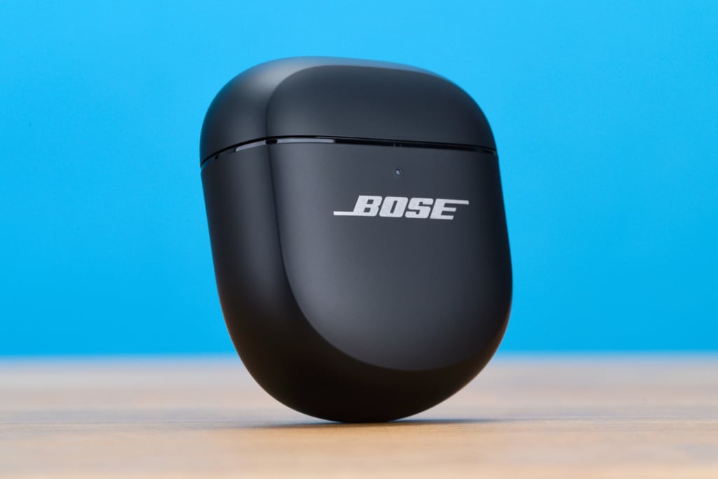 Bose QuietComfort Ultra Earbuds (2. Gen.) – Ladecase aufrecht