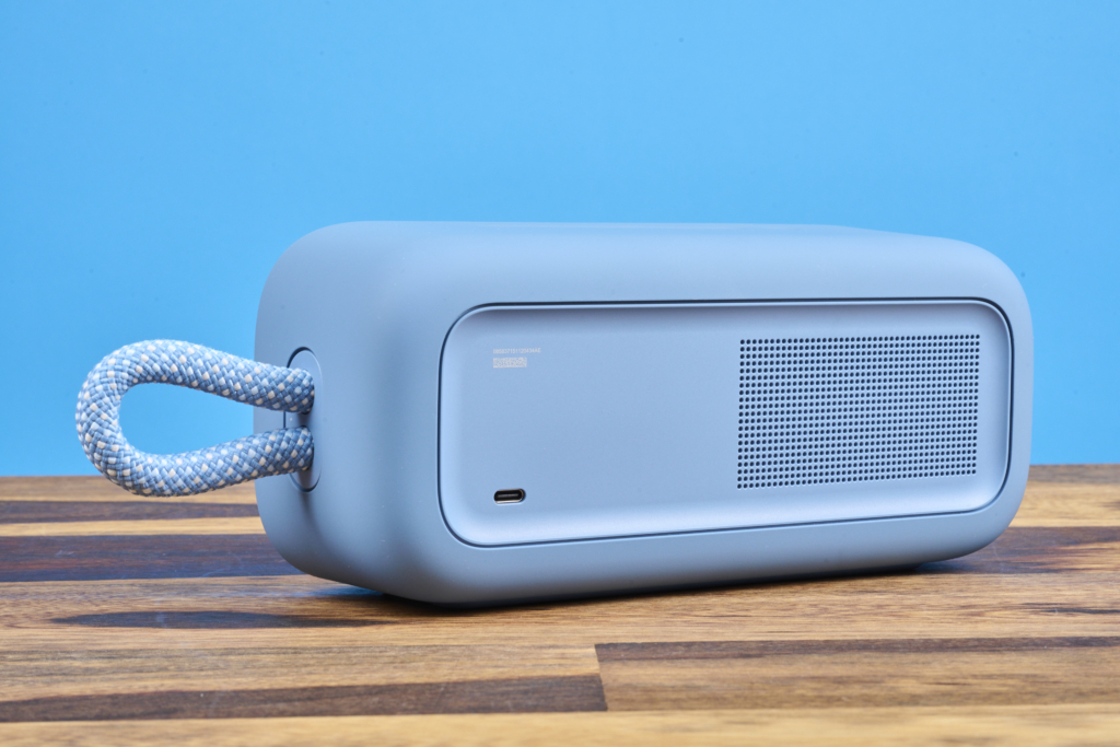 Bose SoundLink Plus – Rückseite Schräg Links