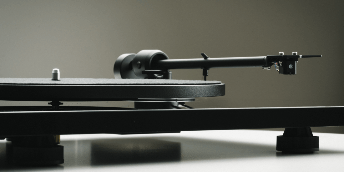Pro-Ject E1.2 vorgestellt. Neuer Teller, neuer Tonabnehmer