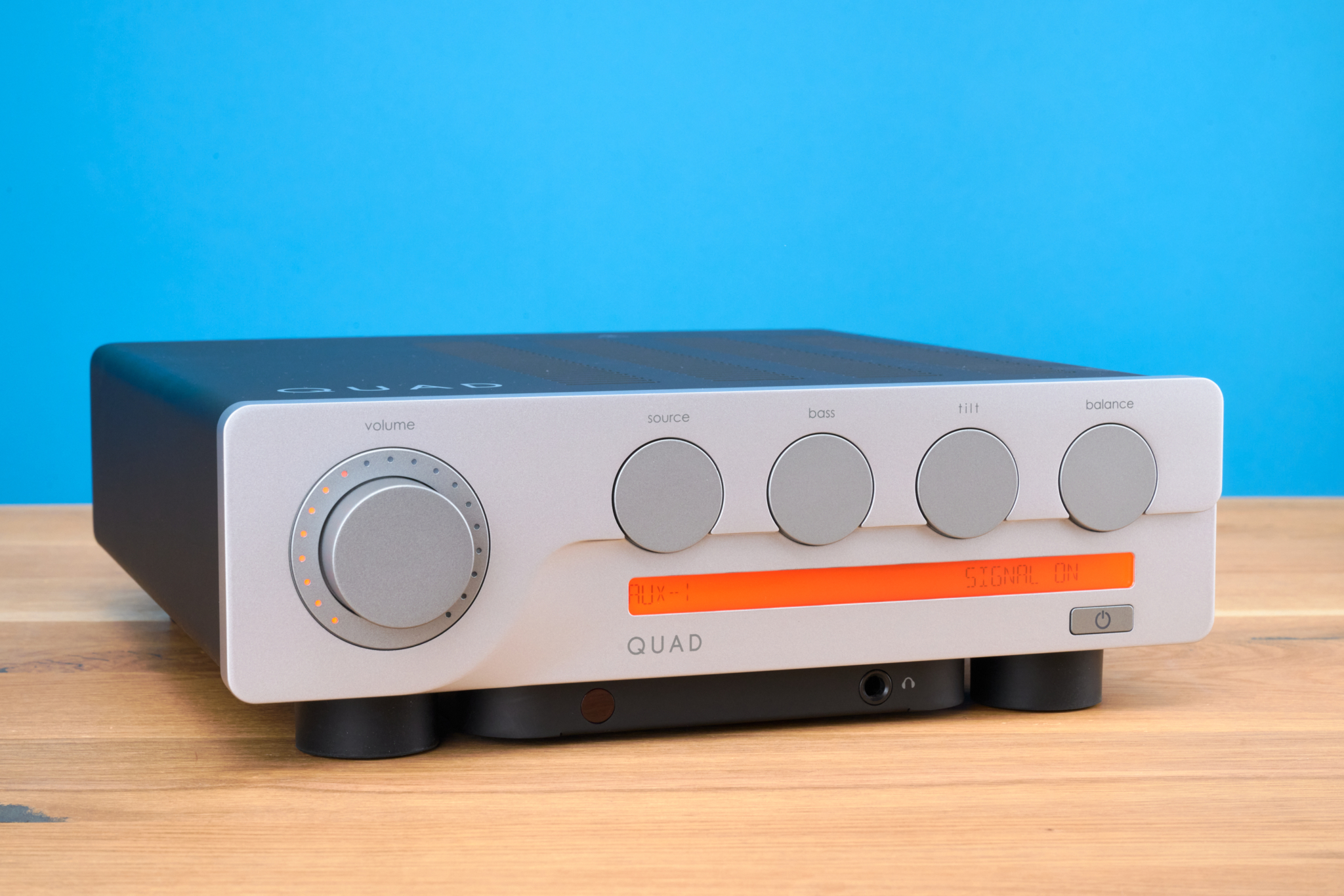 Quad 3 im Test: Sixties-Look und Vollausstattung - HIFI.DE