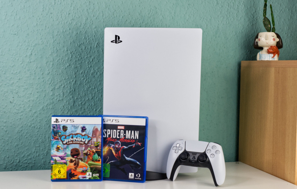 Die Sony PlayStation 5 kann bald optional Strom sparen.
