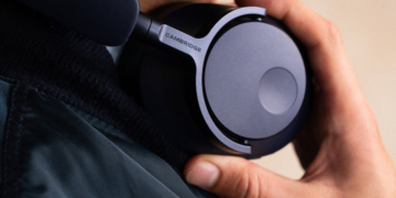 Die Cambridge Audio Melomania P100SE verbessern den Tragekomfort.