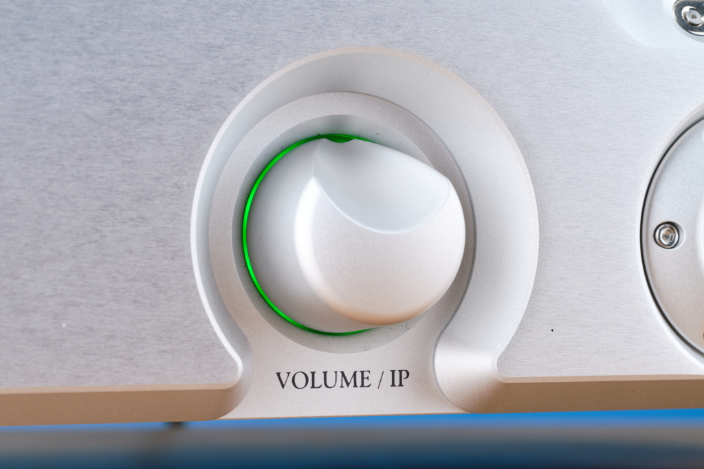 Chord Ultima Pre 3 Detail Volumen-Regler beleuchtet