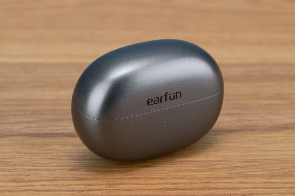 EarFun Clip – Ladecase geschlossen
