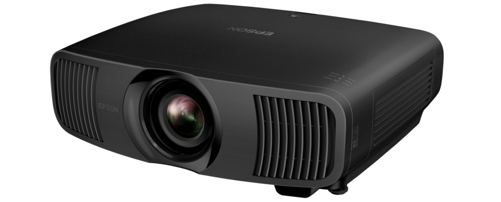 Der Epson Pro Cinema LS9000 soll im Heimkino mit HDR10+ punkten.