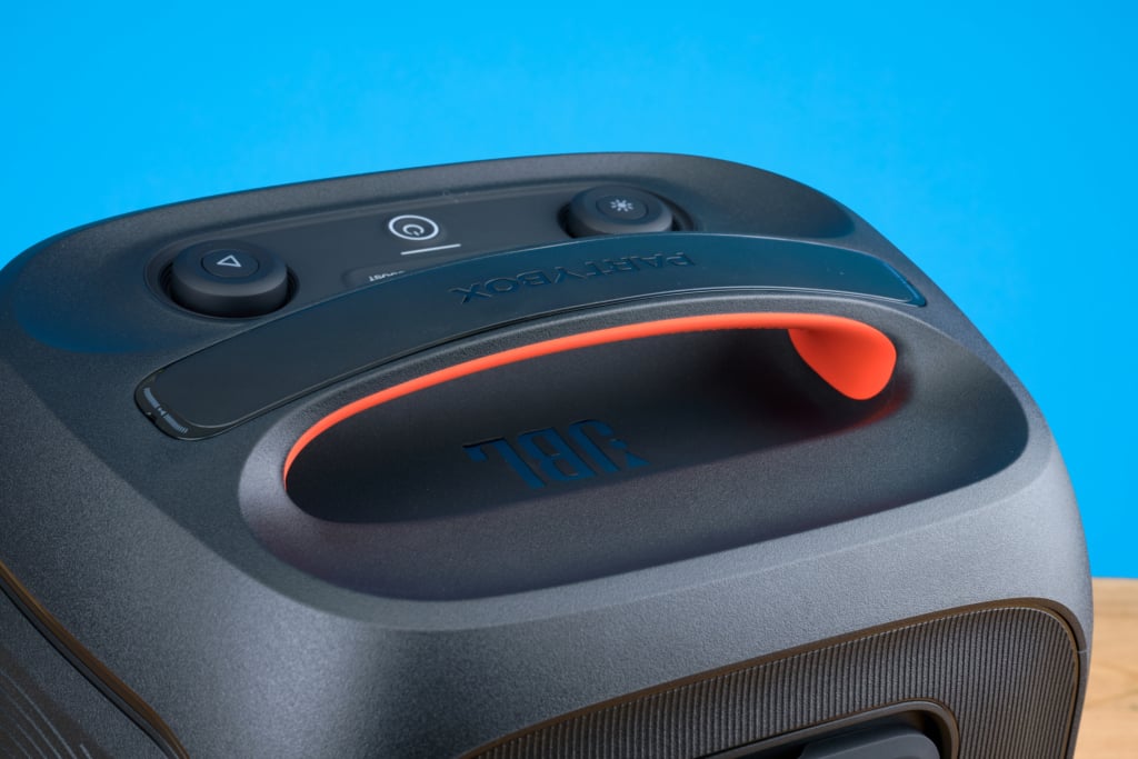 JBL Partybox Encore Essential 2 im Test – Tragegriff