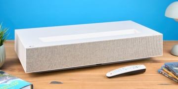 LG CineBeam HU915QE im Test: Seit 2022 da, immer noch top?