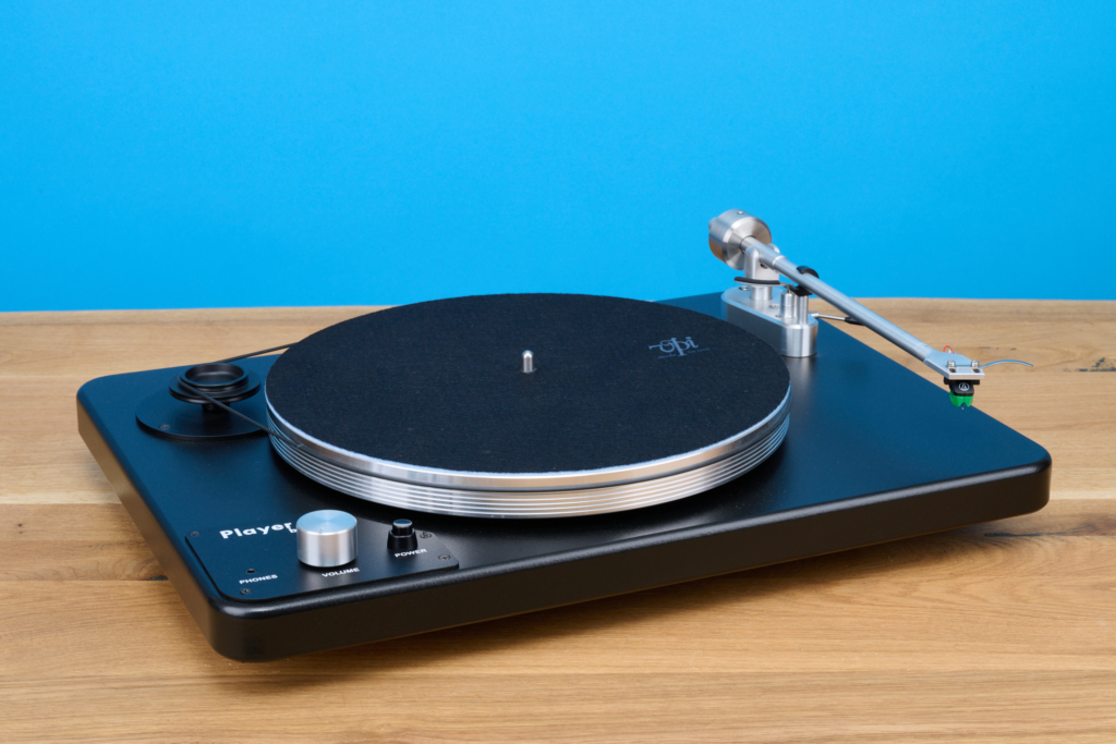VPI Player Vorderseite schräg links