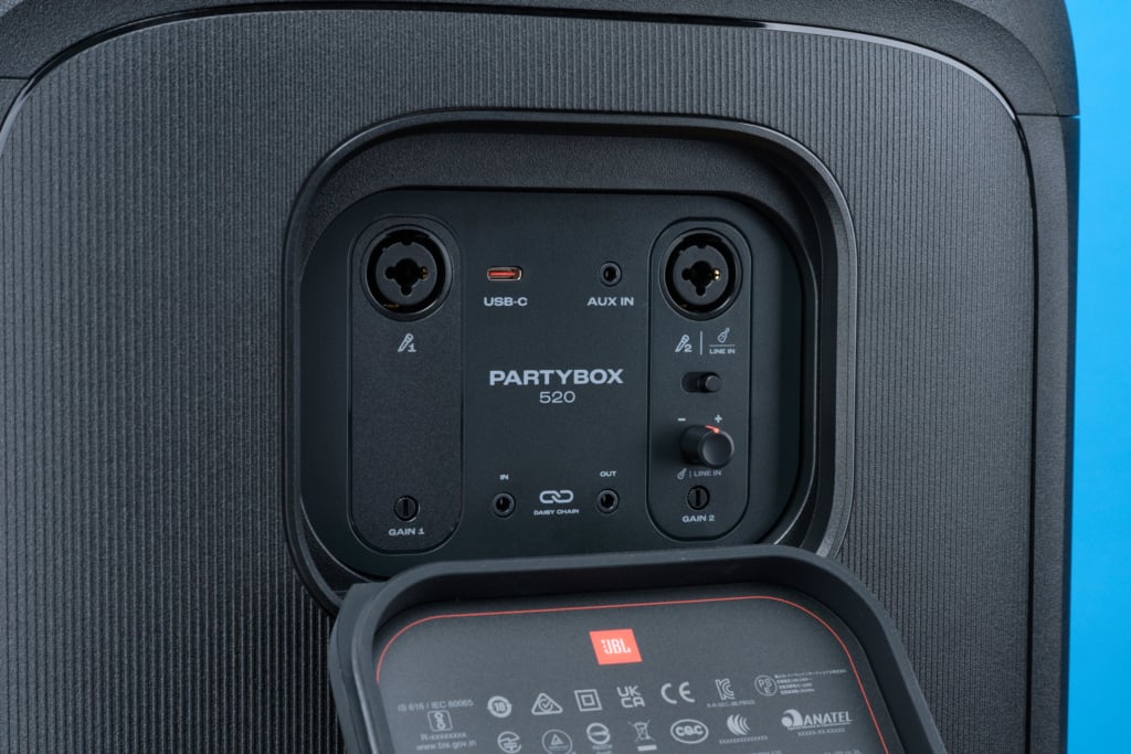 JBL Partybox 520 vs JBL Partybox Stage 320 Vergleich Anschluesse