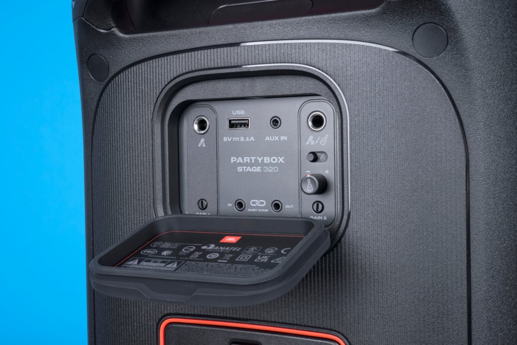 JBL Partybox 520 vs JBL Partybox Stage 320 im Vergleich Anschluesse
