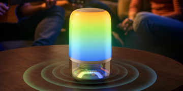 Die Govee Table Lamp 2 Pro bietet Sound von JBL.