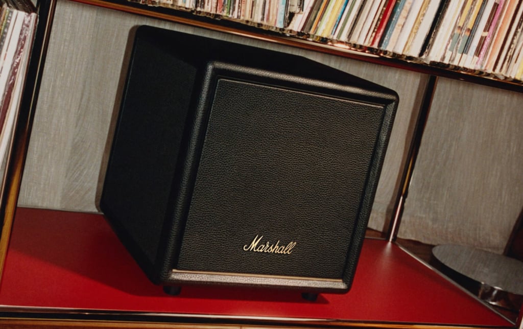 Der Marshall Heston Sub 200 ergänzt die neue Soundbar.