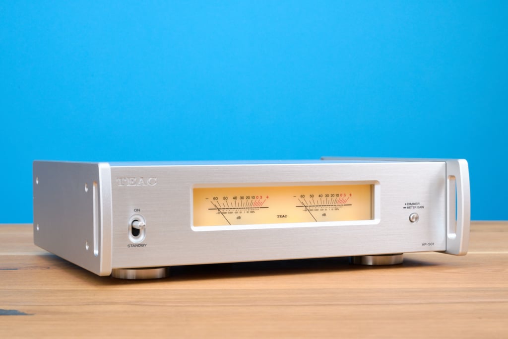 Teac AP-507 Front schräg links