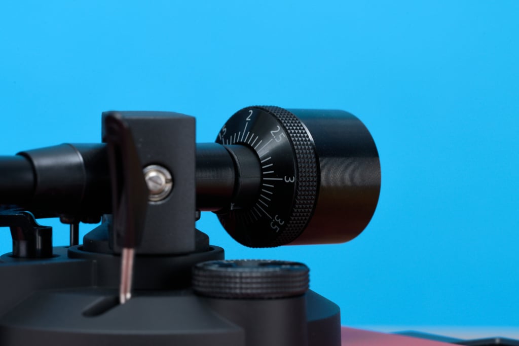 Technics SL-40CBT Gegengewicht und Lager Detail