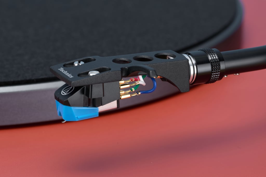Technics SL-40CBT Tonabnehmer Detail mit Headshell