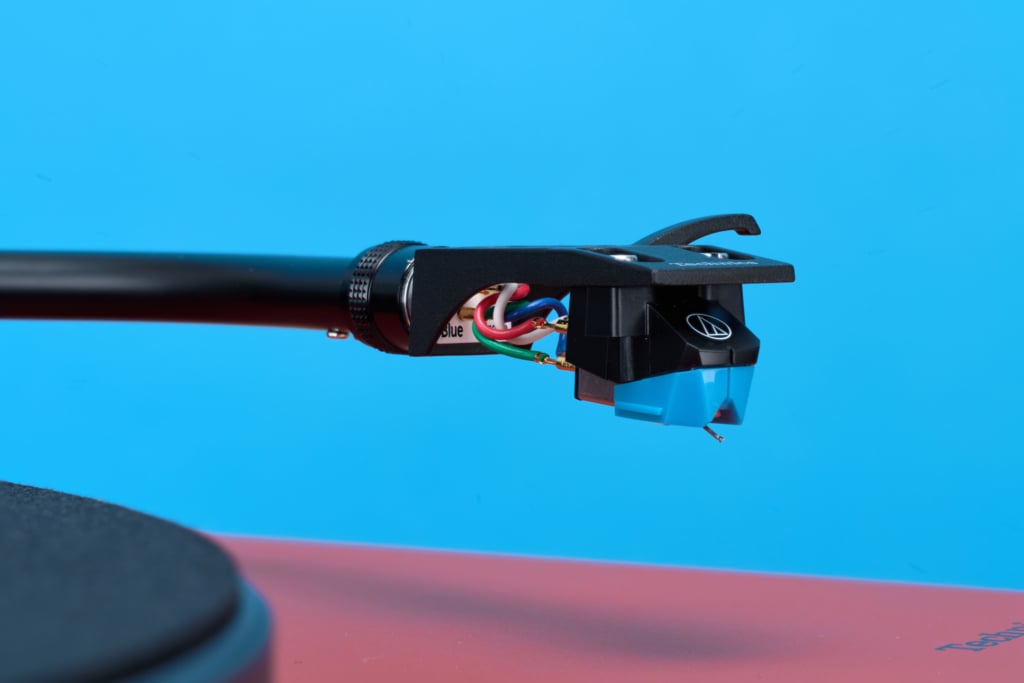 Technics SL-40CBT Tonabnehmer AT-VM95C Detail