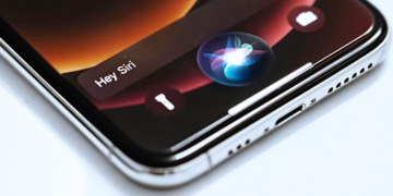 Apple kommt mit der neuen Generation von Siri nur schleppend voran.