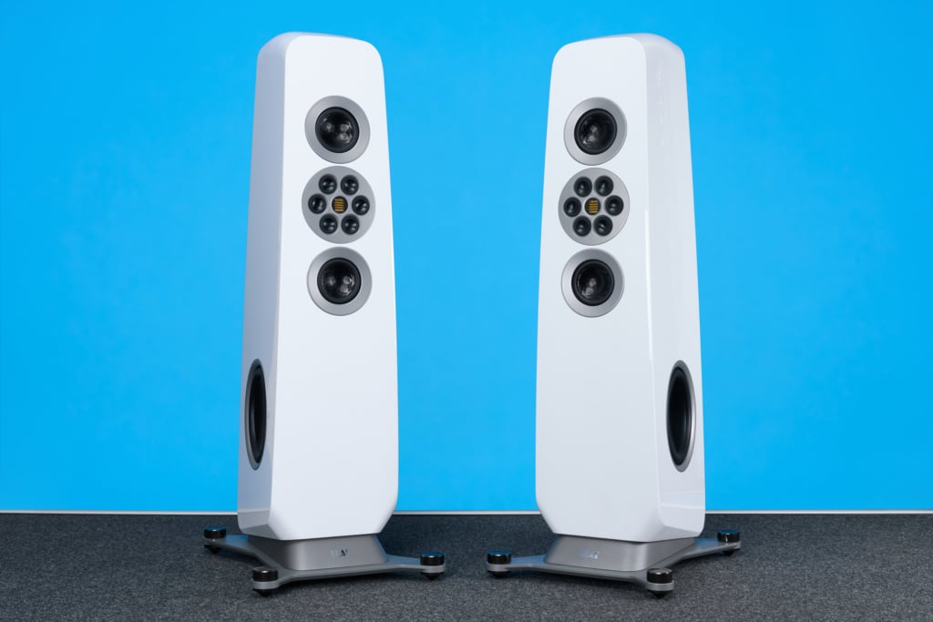 Elac Concentro M 807 Paar eingewinkelt