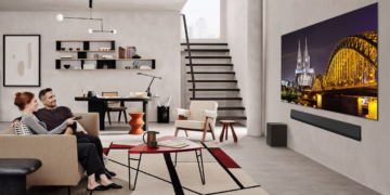 Der neue Filmmaker Mode mit Ambient-Funktion ist bei LG bereits verfügbar.