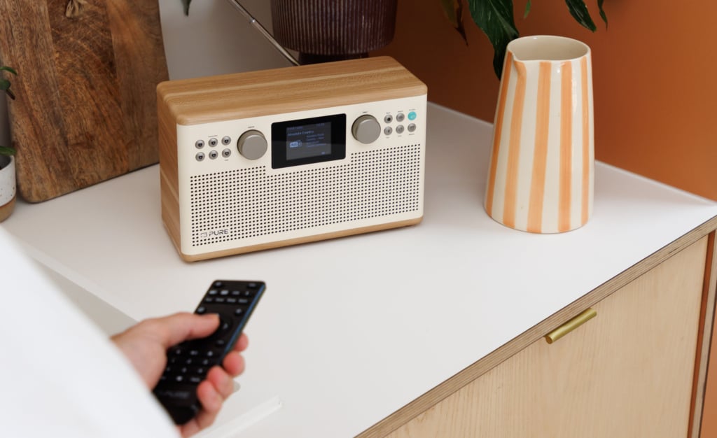 Pure Classic H6: Ein neues Digitalradio im klassischen Look.