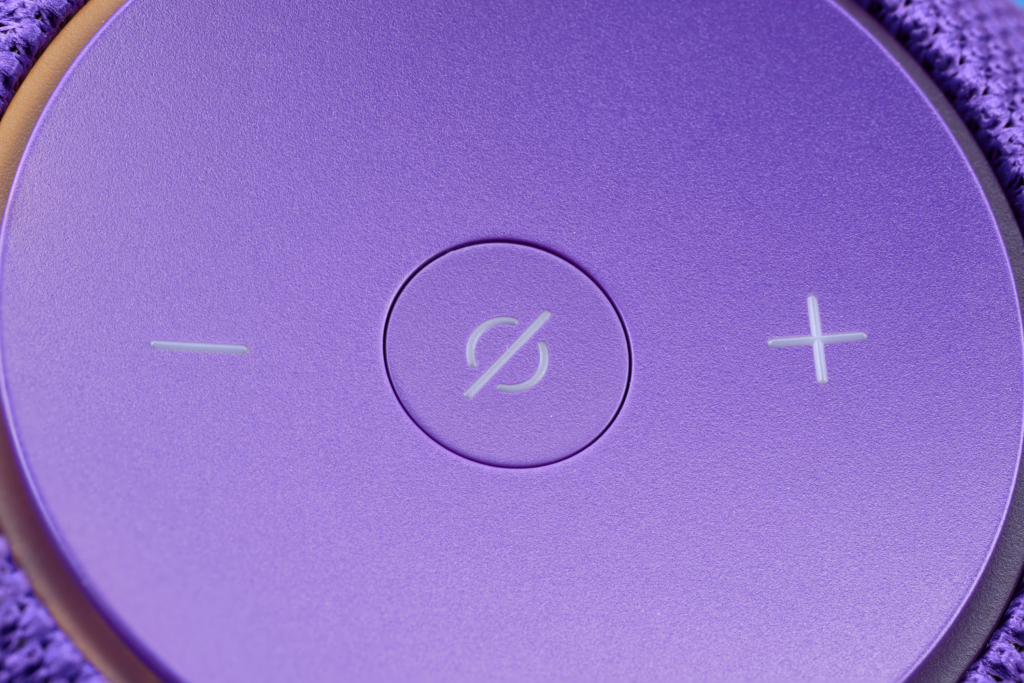 Amazon Echo Dot Max im Test – Mikrofon