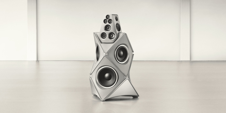 Bang & Olufsen legt den Beolab 90 als Titan Edition neu auf.