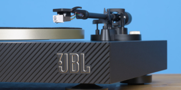 HIFI.DE Kaufberatung | Plattenspieler mit Bluetooth JBL Spinner BT