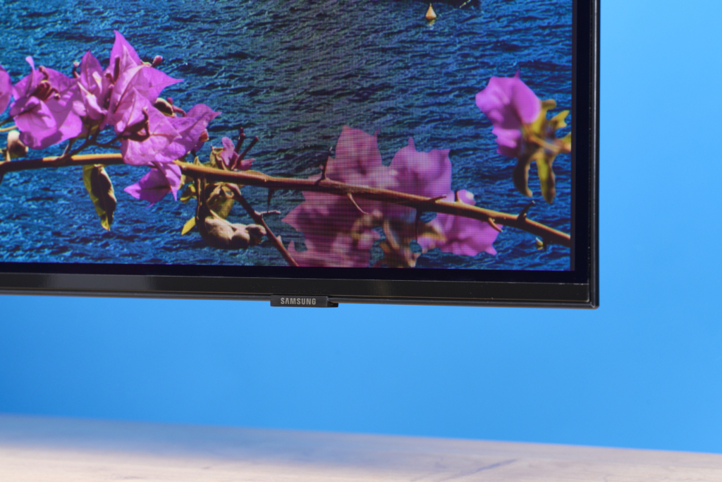 Samsung S90F Detailansicht Display