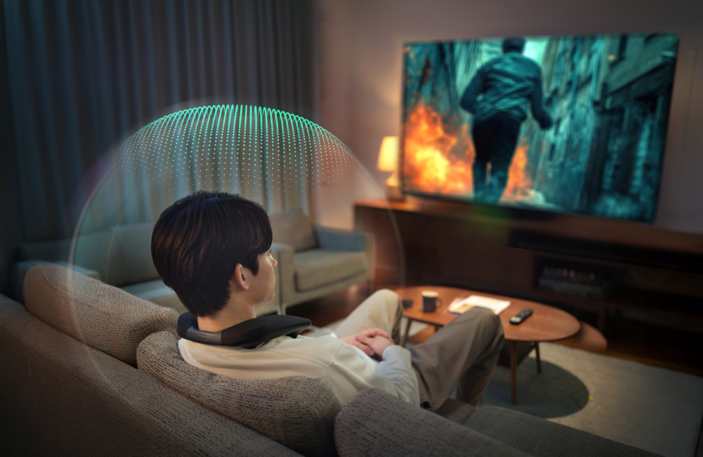 Dein persoenlicher Surround Sound mit dem Panasonic Nackenlautsprecher SC-GNW30