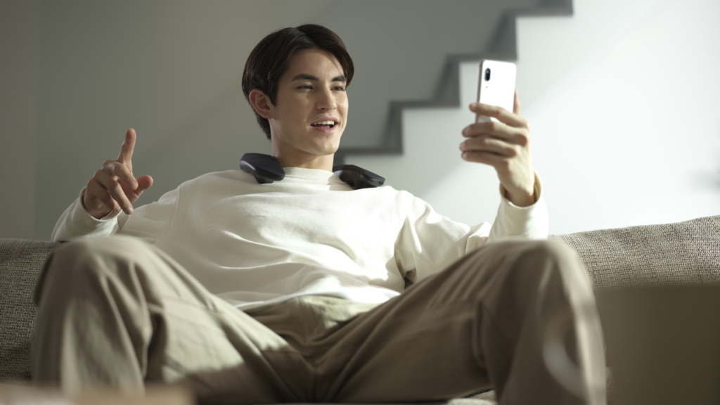 Panasonic Nackenlautsprecher fuer Telefonate