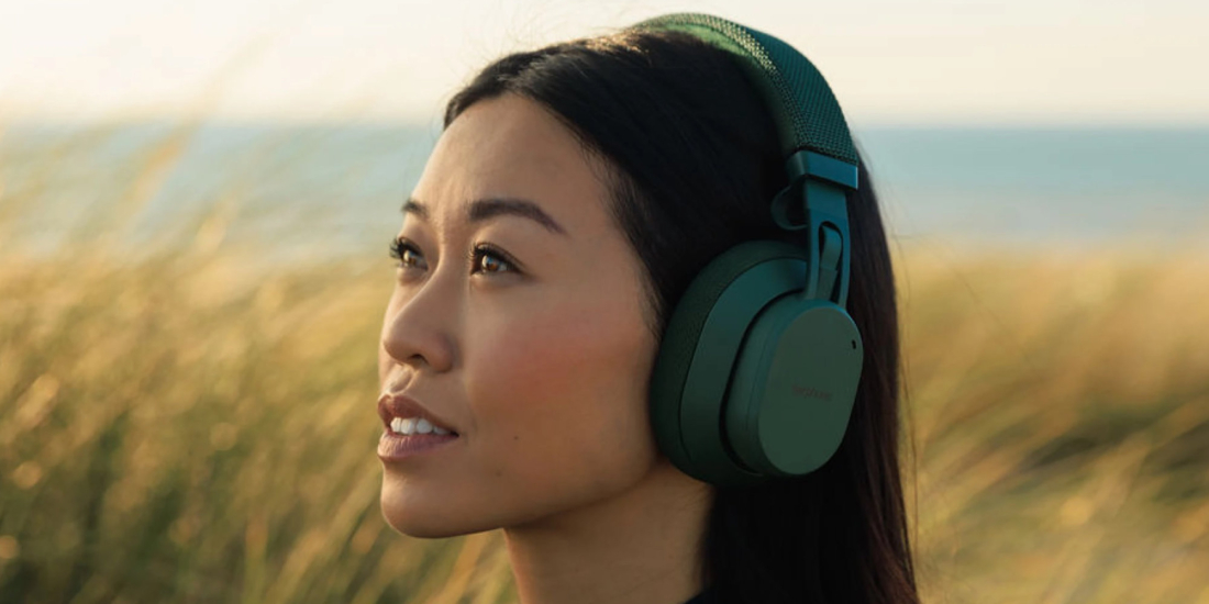 Die Fairphone Fairbuds XL stehen für nachhaltige Over-Ear-Kopfhörer.