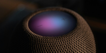 Apples Siri soll bald auf Googles KI Gemini aufsetzen.