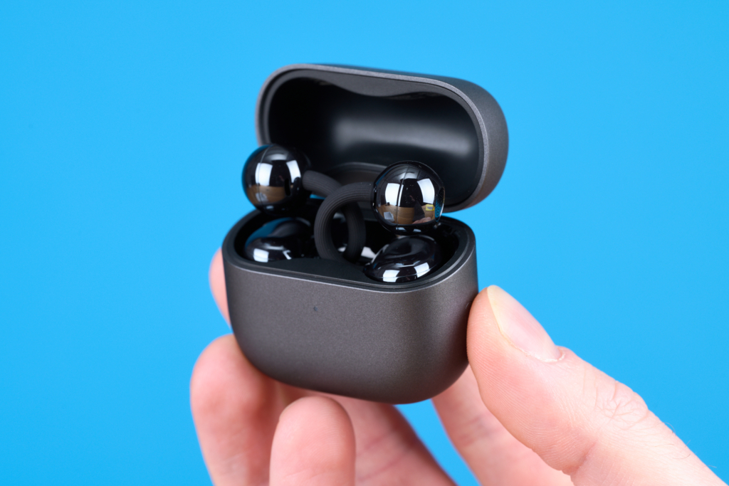 Huawei FreeClip 2 – In der Hand