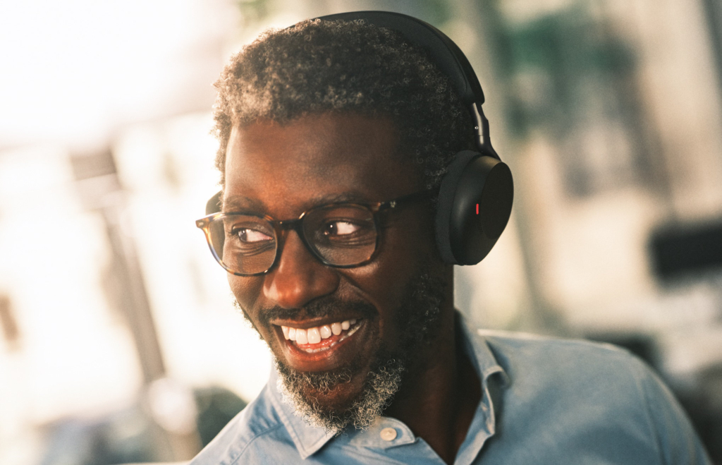 Die Jabra Evolve3 75 dienen als On-Ear-Alternative.