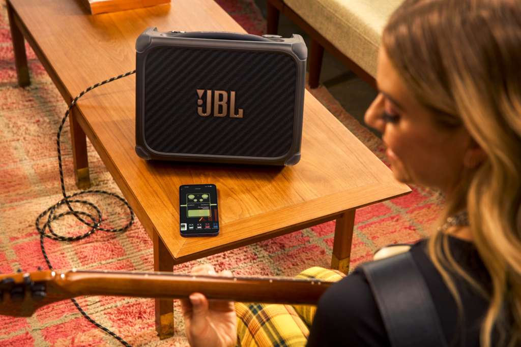 Die JBL BandBox Trio eignet sich auch für Bands.