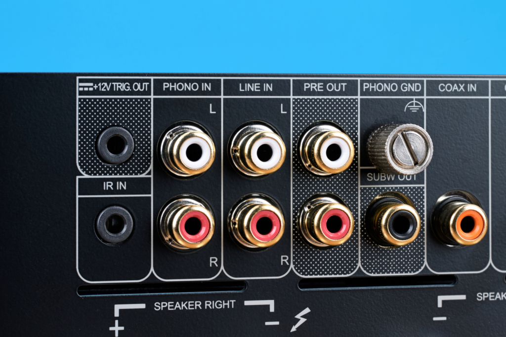 NAD C 700 V2 – Anschlüsse mit Phono-Eingang
