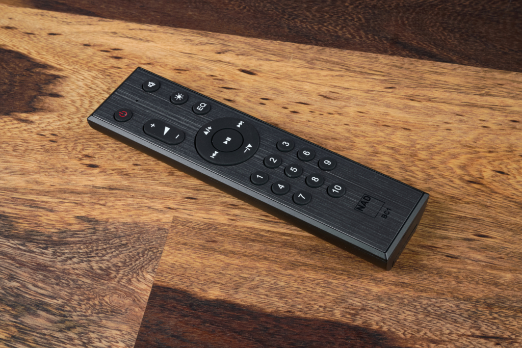 NAD C 700 V2 – Fernbedienung