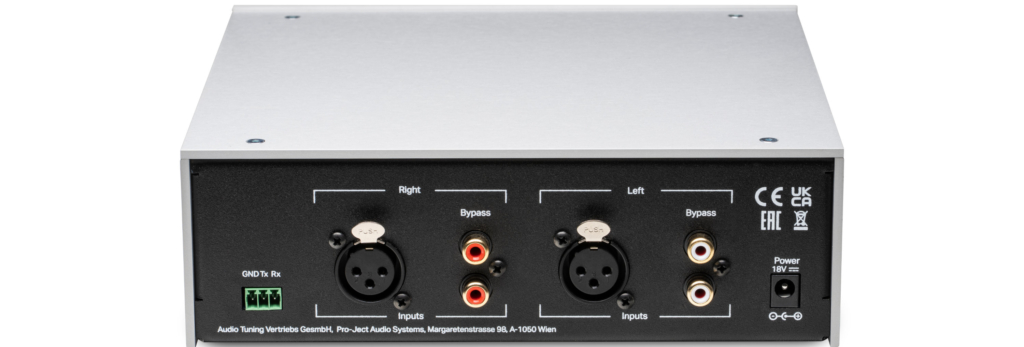 Die Anschlüsse der Pro-Ject Head Box DS3 B. 