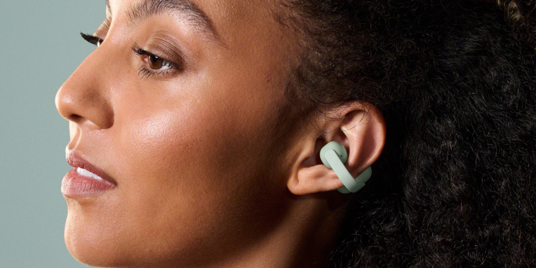 Die Sony LinkBuds Clip sind frische Open-Ear-Kopfhörer.