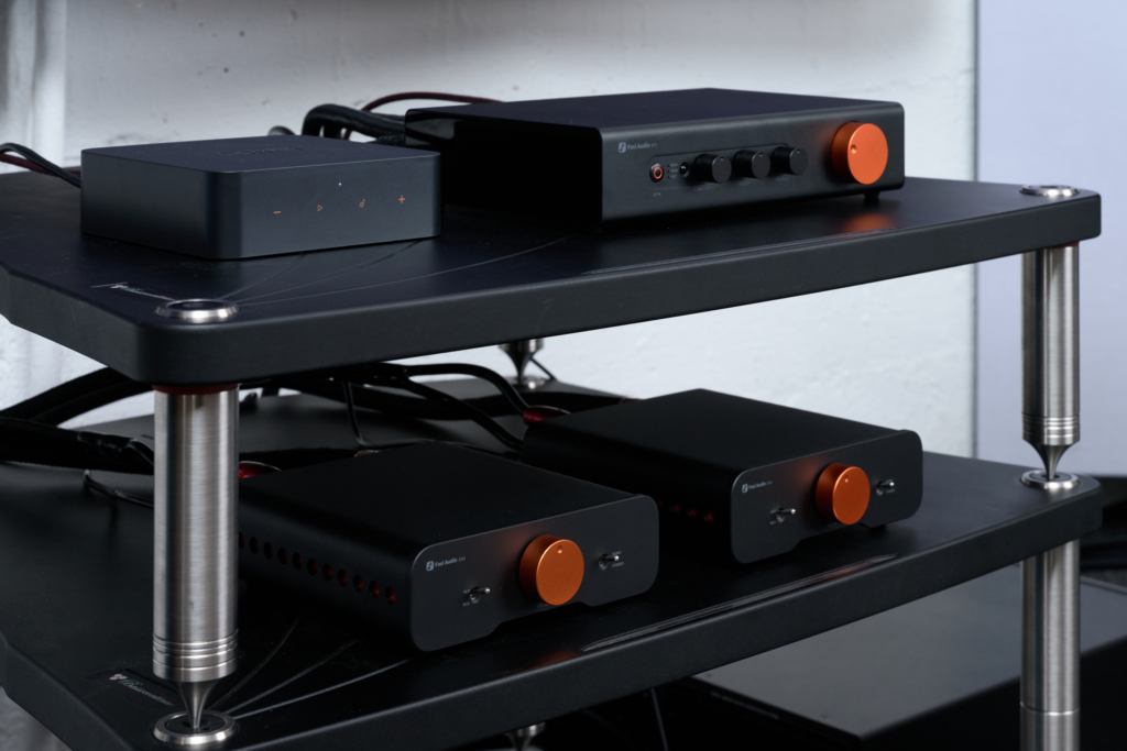 Fosi Audio ZP3 mit Endstufen ZA3 und WiiM Pro