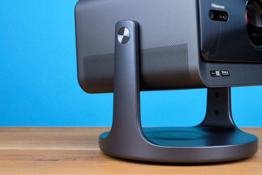 Standfuß Detailaufnahme Hisense C2 Pro