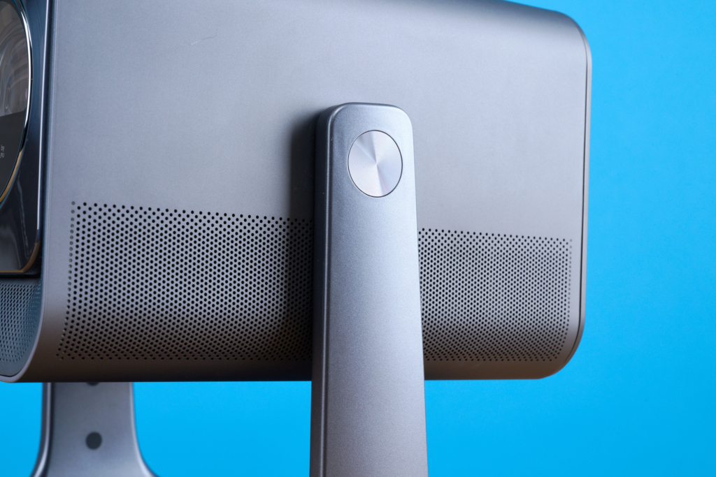 Arm an Hisense C2 Ultra