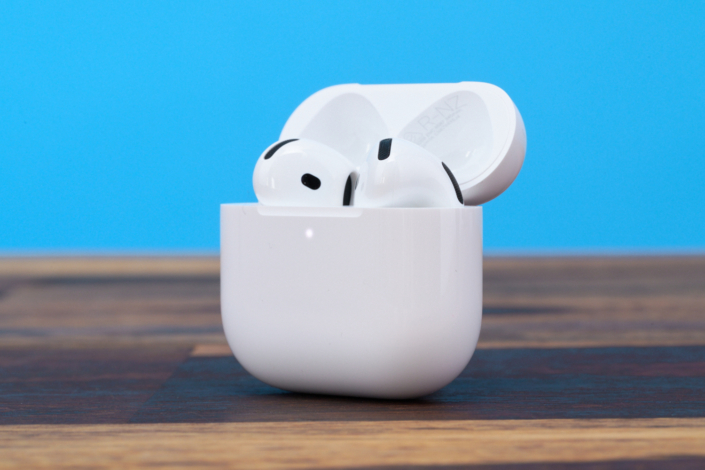Apple AirPods 4 ANC vs. Samsung Galaxy Buds4 – Bluetooth