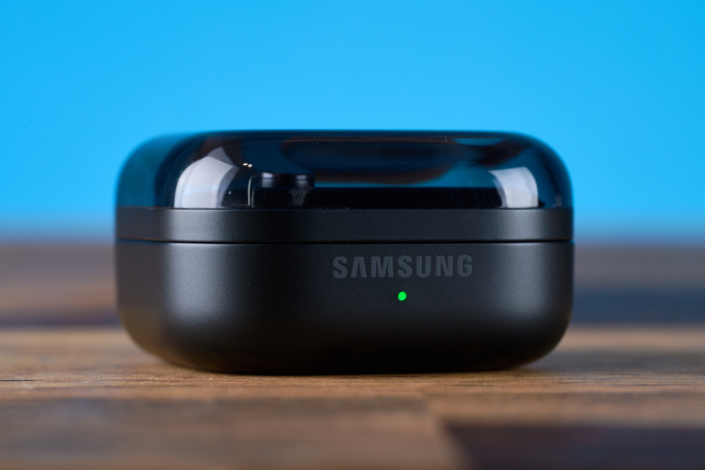 Apple AirPods 4 ANC vs. Samsung Galaxy Buds4 – Bluetooth