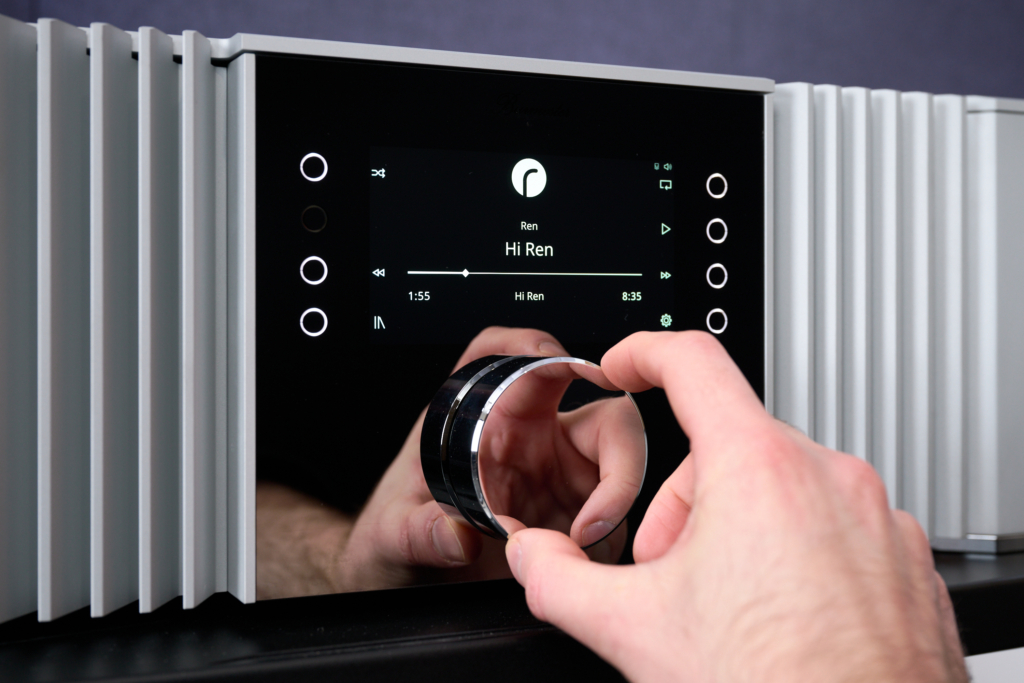 Beste High-End-Verstärker | Burmester 232 Drehregler in Aktion