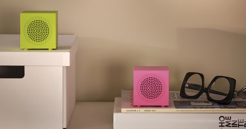 Der Ikea Kallsup kommt in verschiedenen Farben auf den Markt. 