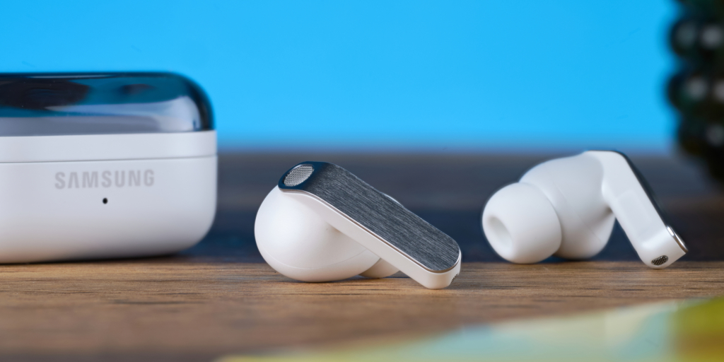 Sony WF-1000XM6 vs. Samsung Galaxy Buds4 Pro 