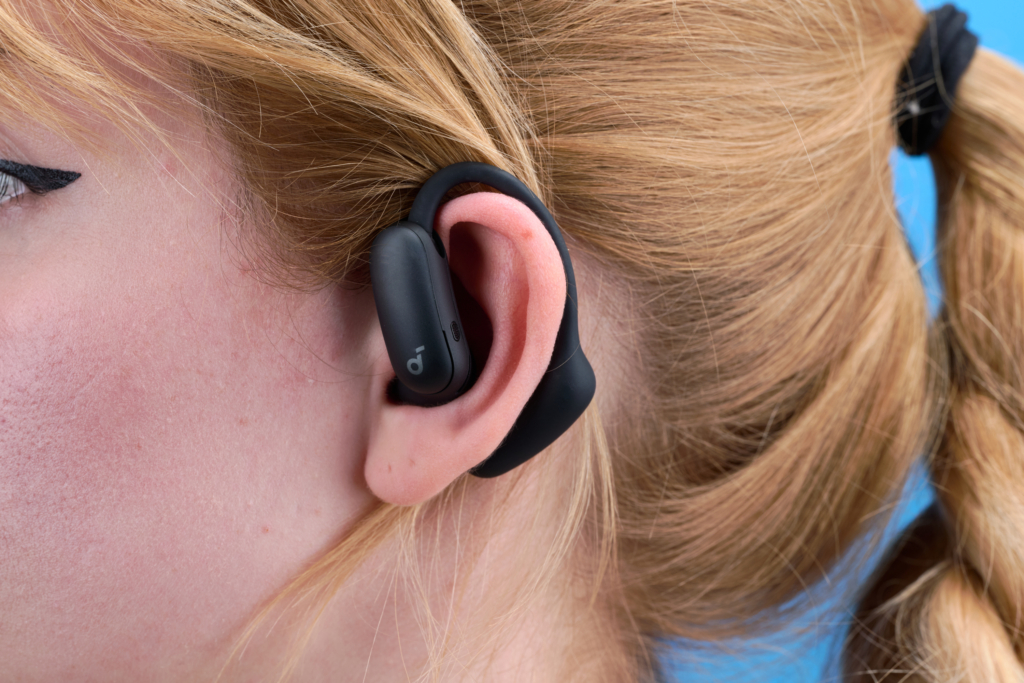 Soundcore AeroFit 2 Pro – im Ohr
